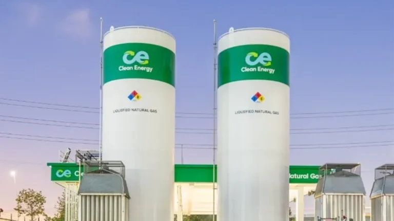 clean energy fuels lng fueling solutions 2 768x432