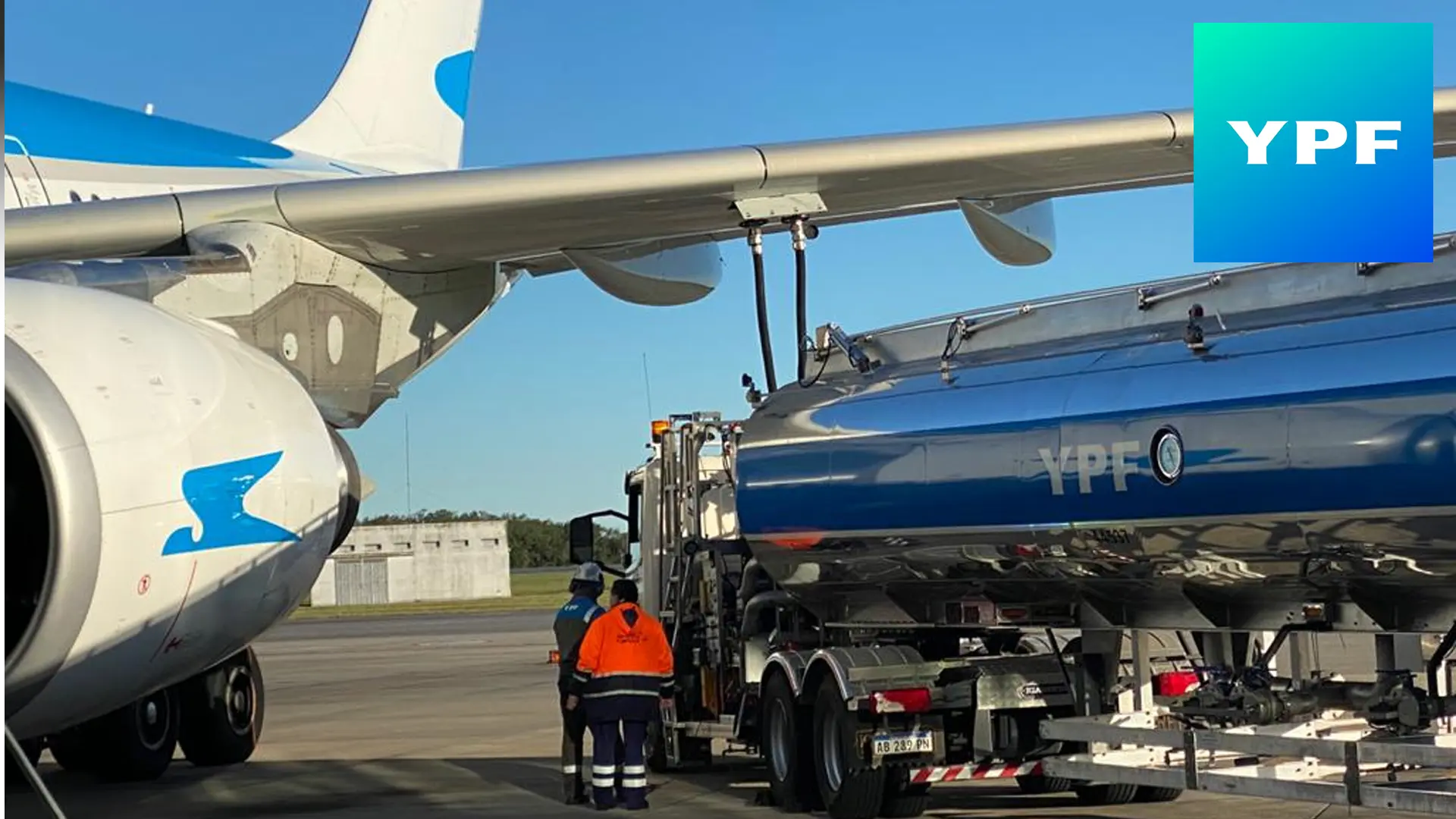 ypf floating lng export 1